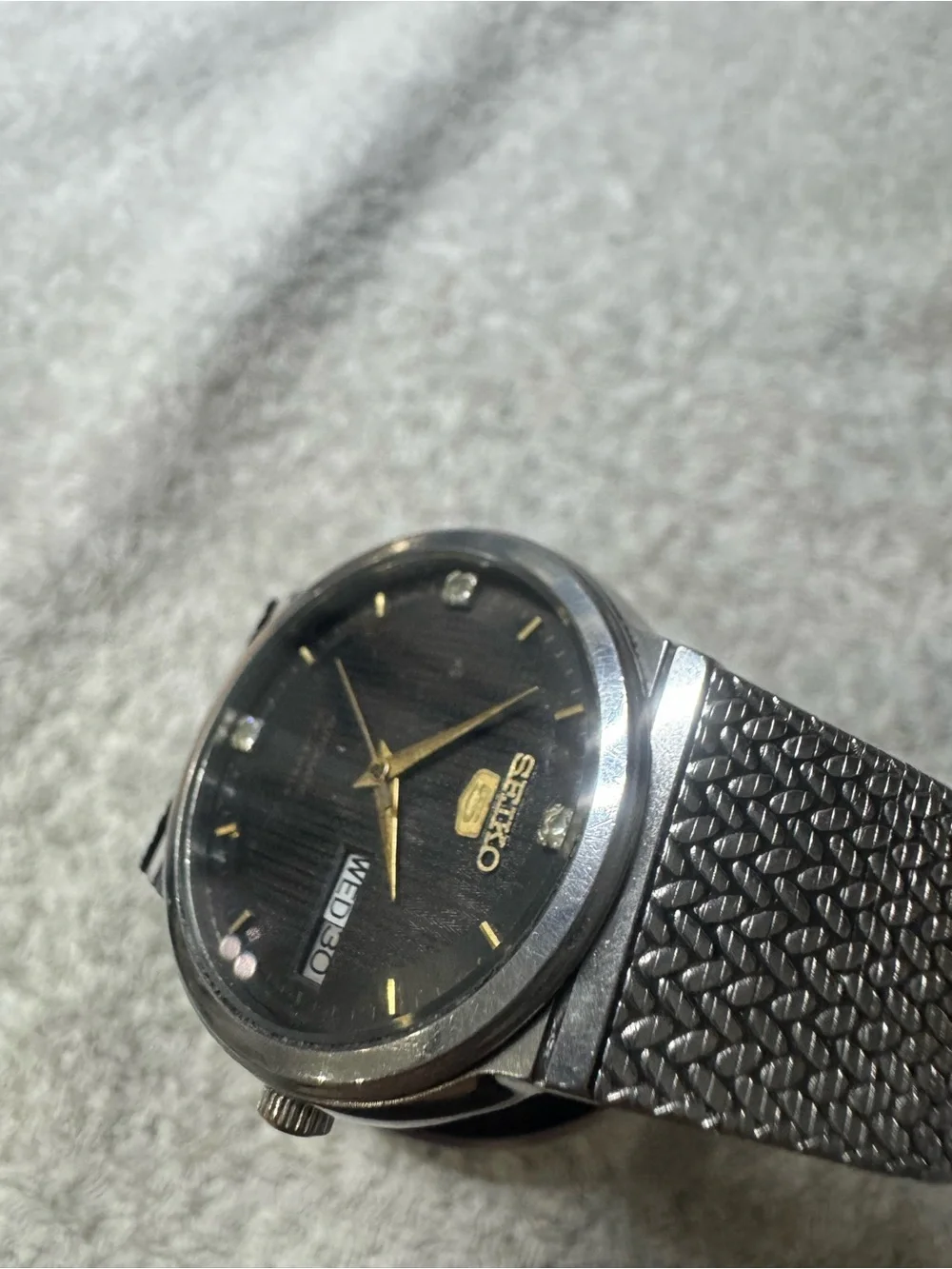 Seiko 5 Men's Black Dial Watch with Gold Accents